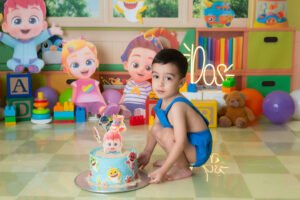 Sesión infantil con decoración de juguetes